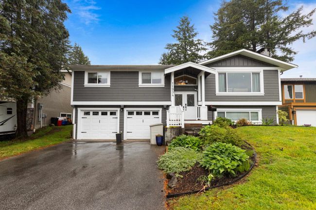 11934 212 Street, House other with 3 bedrooms, 2 bathrooms and 6 parking in Maple Ridge BC | Image 1