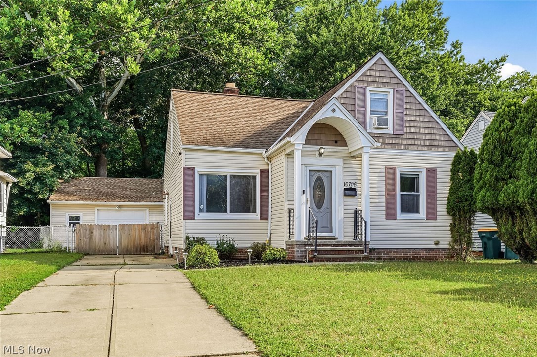 Residential in Maple Heights 2