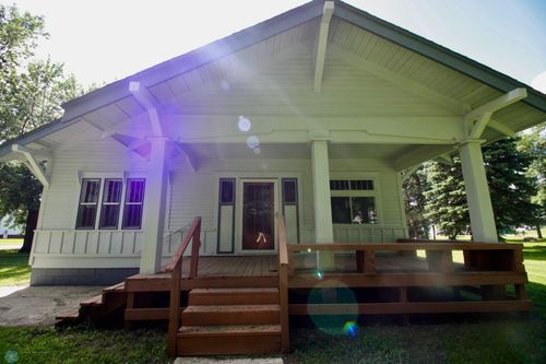 201 Mathews St, Mantador, ND, 58058-4016 | Card Image