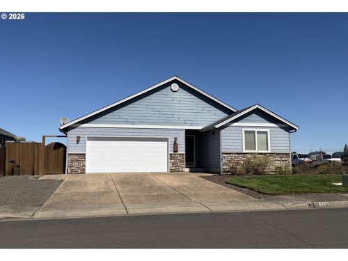 326 Auburn Ln, Creswell, OR, 97426-7921 | Card Image
