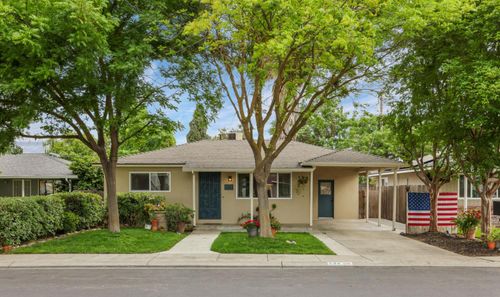 134 E Washington Street, Ripon, CA, 95366 | Card Image