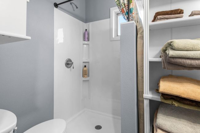 23-web-or-mls-7075 Dickenson Ln-105.jpg | Image 23
