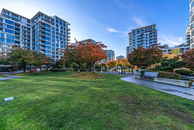 306 - 8833 Hazelbridge Way, Townhouse with 3 bedrooms, 3 bathrooms and 2 parking in Richmond BC | Image 3