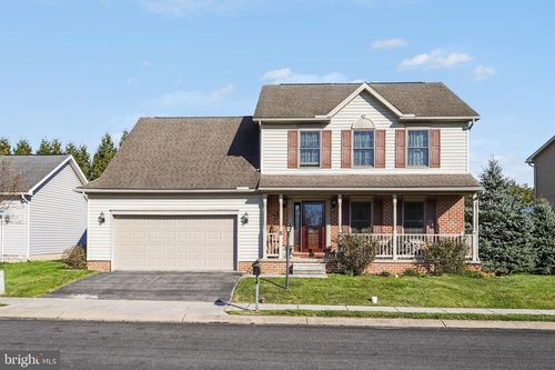 8 Sycamore Ct, Littlestown, PA, 17340-9238 | Card Image