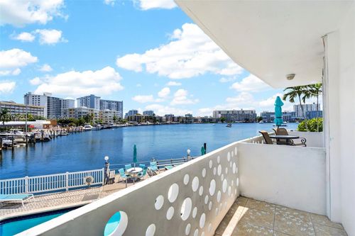 216-2500 Diana Dr, Hallandale Beach, FL, 33009-4859 | Card Image