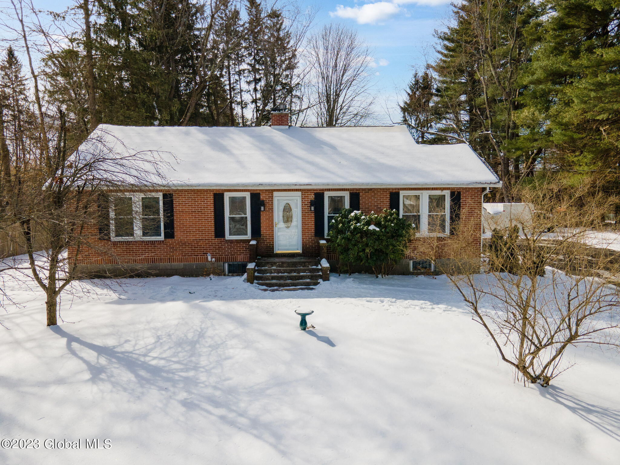 2734 Troy Schenectady Road, Sold in Niskayuna Zoocasa