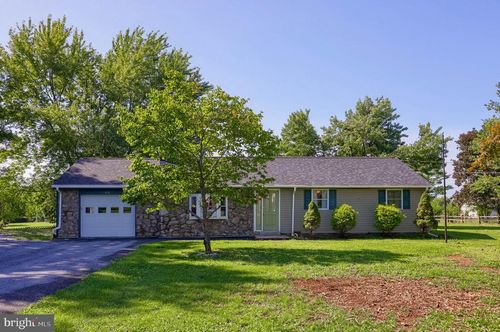 414 Schubert Rd, BETHEL, PA, 19507-9664 | Card Image