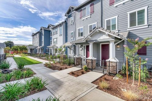 unit-b-327 Pear Tree Ter, Napa, CA, 94558-3164 | Card Image