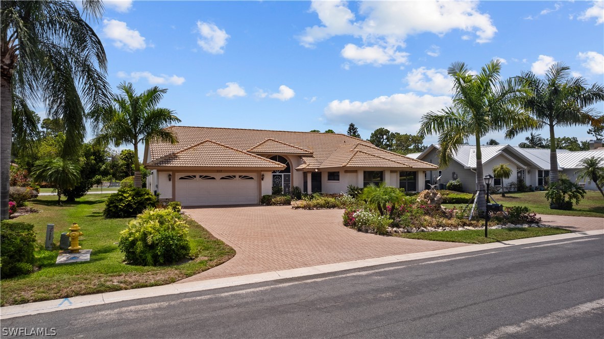 Muirfield Cir, Naples, FL 34113