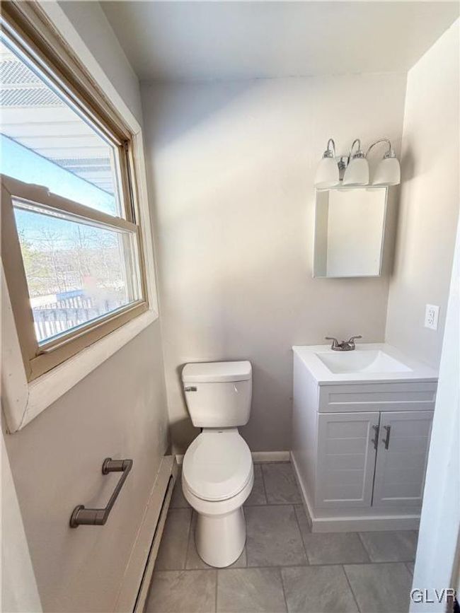 1 Circle Dr, House other with 4 bedrooms, 3 bathrooms and null parking in Hazleton PA | Image 17