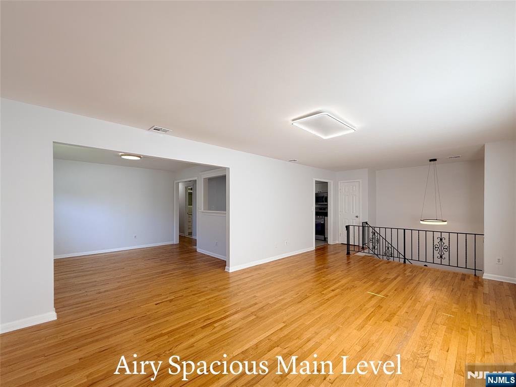 Residential Lease in Norwood 3