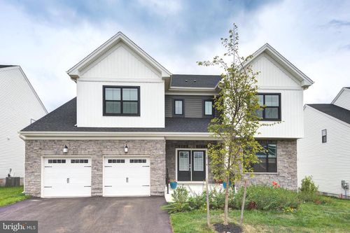 87 Aaron Truehart Way, Titusville, NJ, 08560-2452 | Card Image