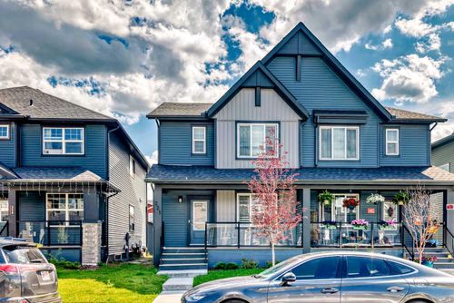 221 Midgrove Mews Sw, Airdrie, AB, T4B5K8 | Card Image