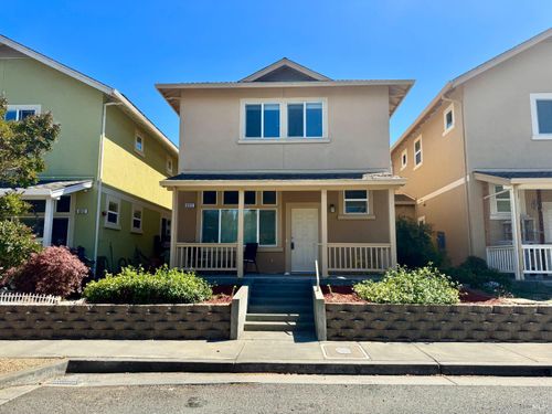 6917 Redwood Ave, Sebastopol, CA, 95472-4561 | Card Image