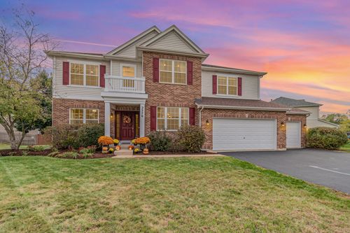2576 Lyman Loop, Yorkville, IL, 60560-8932 | Card Image