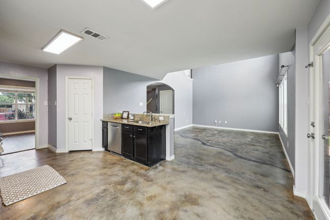 8808 Eastwood Ave, House other with 3 bedrooms, 3 bathrooms and null parking in Cross Roads TX | Image 8