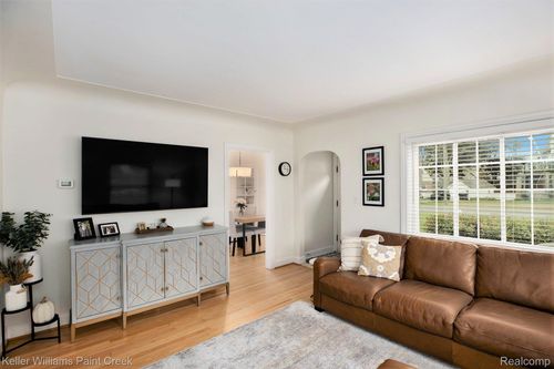 8245 Canal Rd, Utica, MI, 48317-5501 | Card Image