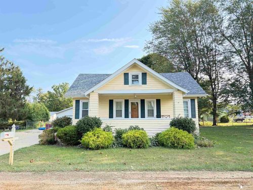 37261 Ellis St, New Boston, MI, 48164-9563 | Card Image