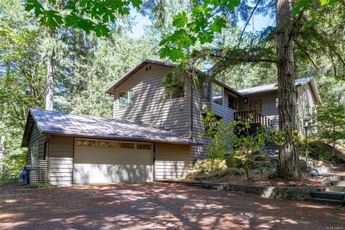 100 Viaduct Ave W, Victoria, BC, V9E1J3 | Card Image