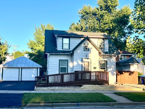 1008 Oak St, Baraboo, WI, 53913-2170 | Card Image