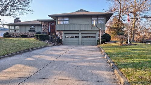 512 E Court St, Paris, IL, 61944-2217 | Card Image