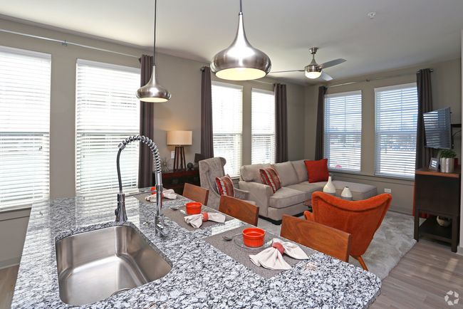 UNIT-1301 - 680 E Algonquin Rd, Condo with 2 bedrooms, 2 bathrooms and 2 parking in Schaumburg IL | Image 4