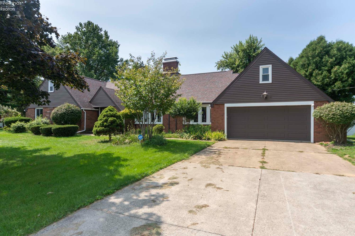 County Road 296 , Bellevue, OH 44811