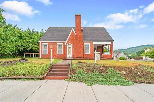 501 N Main St, Galax, VA, 24333-2955 | Card Image