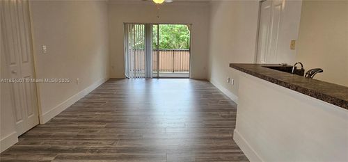 apt-201-5860 W Sample Rd, Coral Springs, FL, 33067-3245 | Card Image