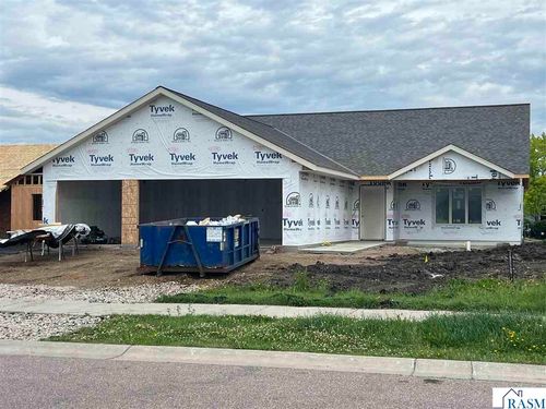 512 Torrey Pines Dr, Mankato, MN, 56001-5701 | Card Image