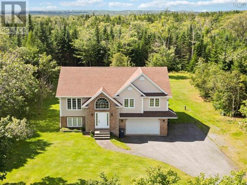 332 Keltic Dr, Lawrencetown, NS, B2Z1M7 | Card Image