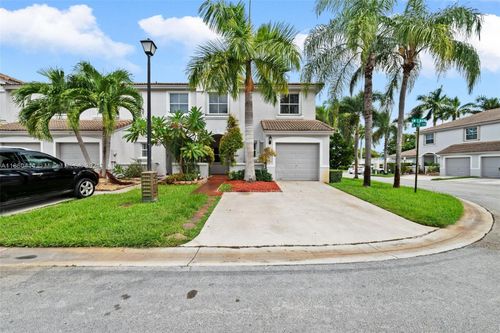 16819-16819 Sw 1st Mnr, Pembroke Pines, FL, 33027 | Card Image