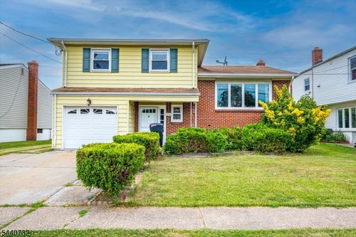 2300 Desisto Dr, Rahway, NJ, 07065-2116 | Card Image