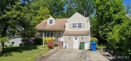 12 University Pl, Parlin, NJ, 08859-1019 | Card Image