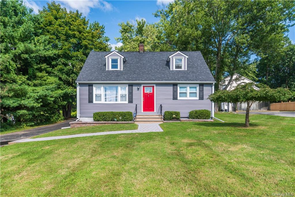 Mid Oaks St, Monroe, NY 10950