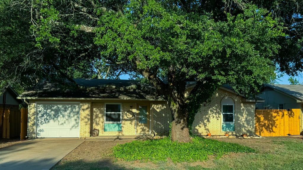 Donaghey St, Trenton, TX 75490