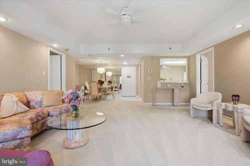 6208 Centennial Station, WARMINSTER, PA, 18974 | Card Image