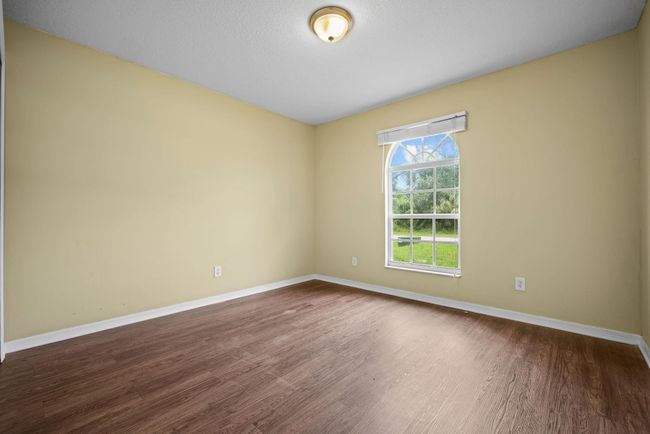 562 Sw Badger Ter, House other with 3 bedrooms, 2 bathrooms and null parking in Port St. Lucie FL | Image 27