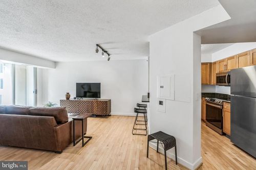 s714-7500 Woodmont Ave, BETHESDA, MD, 20814-5361 | Card Image