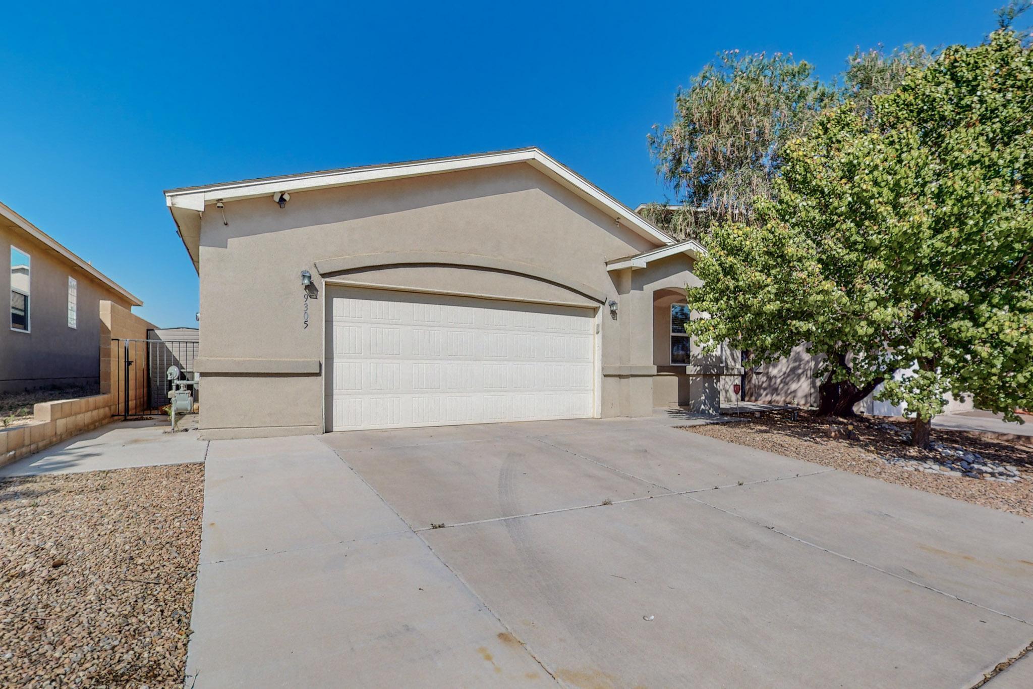 Daisy Summer Ave, Albuquerque, NM 87121
