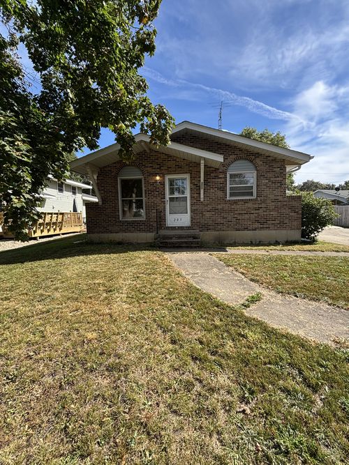 203 Clark St, MONROE CENTER, IL, 61052-9803 | Card Image