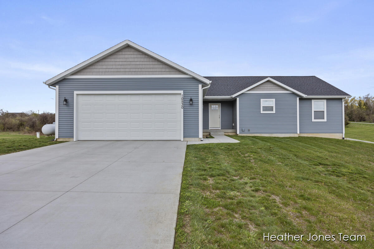 Nadira Way, Greenville, MI 48838