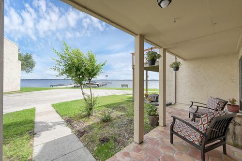 33 Regency Pt, Montgomery, TX, 77356-9094 | Card Image