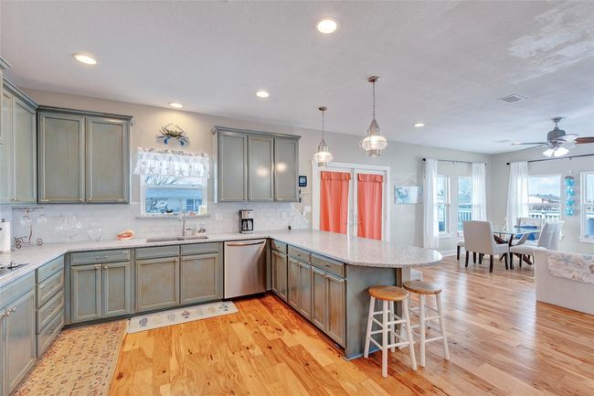 126 Driftwood Rd, House other with 4 bedrooms, 3 bathrooms and 2 parking in Freeport TX | Image 19