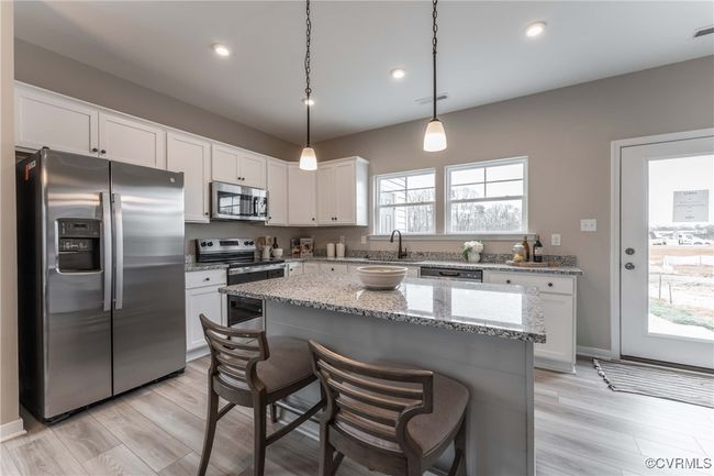 3417 Pond Aly, Townhouse with 3 bedrooms, 3 bathrooms and null parking in Richmond VA | Image 6