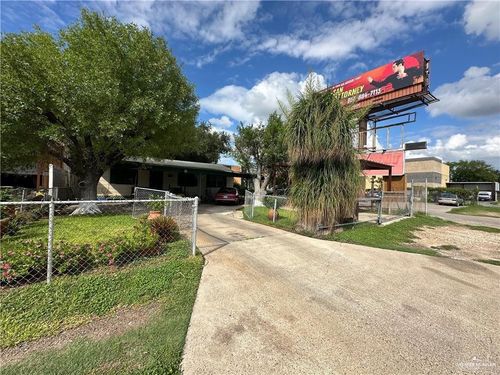 804 E Frontage Rd, Alamo, TX, 78516-3513 | Card Image