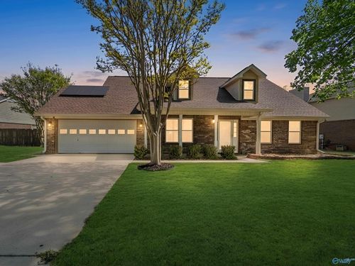 122 Todd Dr, Madison, AL, 35758-2332 | Card Image