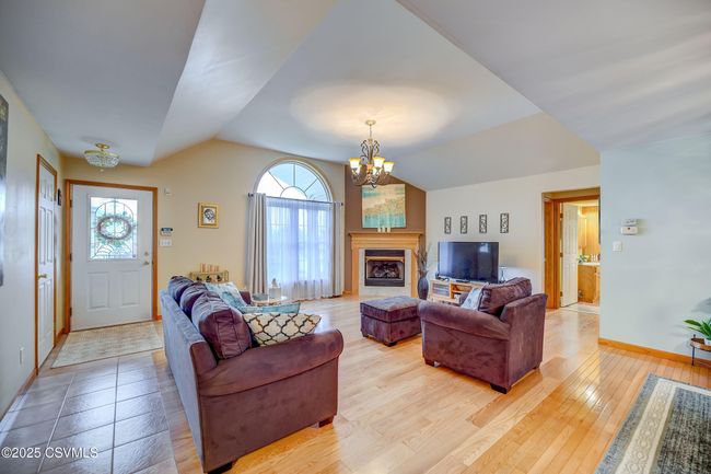 17 Makara Dr, House other with 3 bedrooms, 2 bathrooms and null parking in Drums PA | Image 8