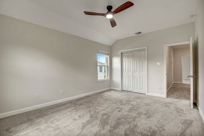 Bedroom 3 with ceiling fan | Image 18
