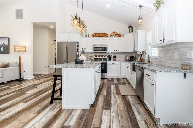13965 Deerfield Xing, Home with 3 bedrooms, 2 bathrooms and null parking in Memphis IN | Image 11